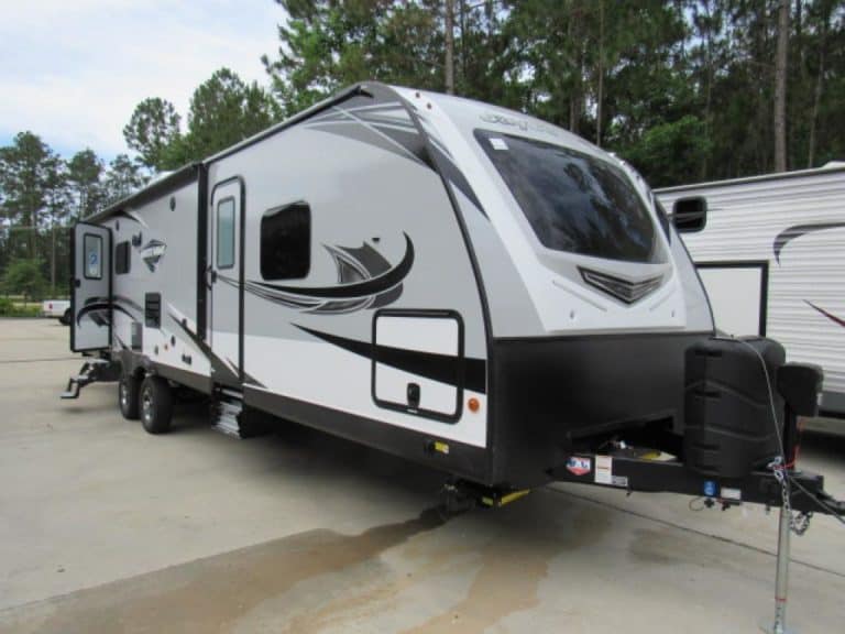 Travel Trailer with King Bed CamperAdvise