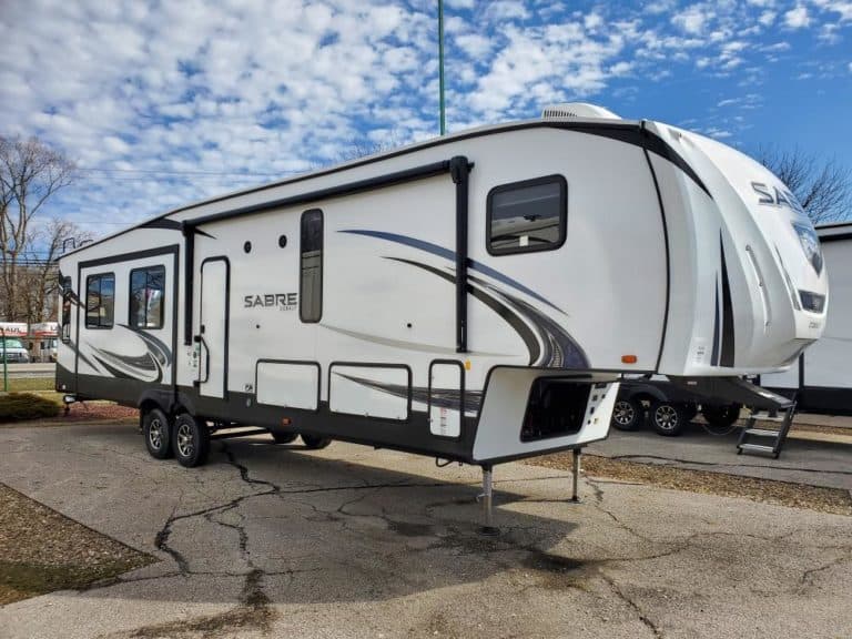 Travel Trailers With Loft Floorplans | CamperAdvise